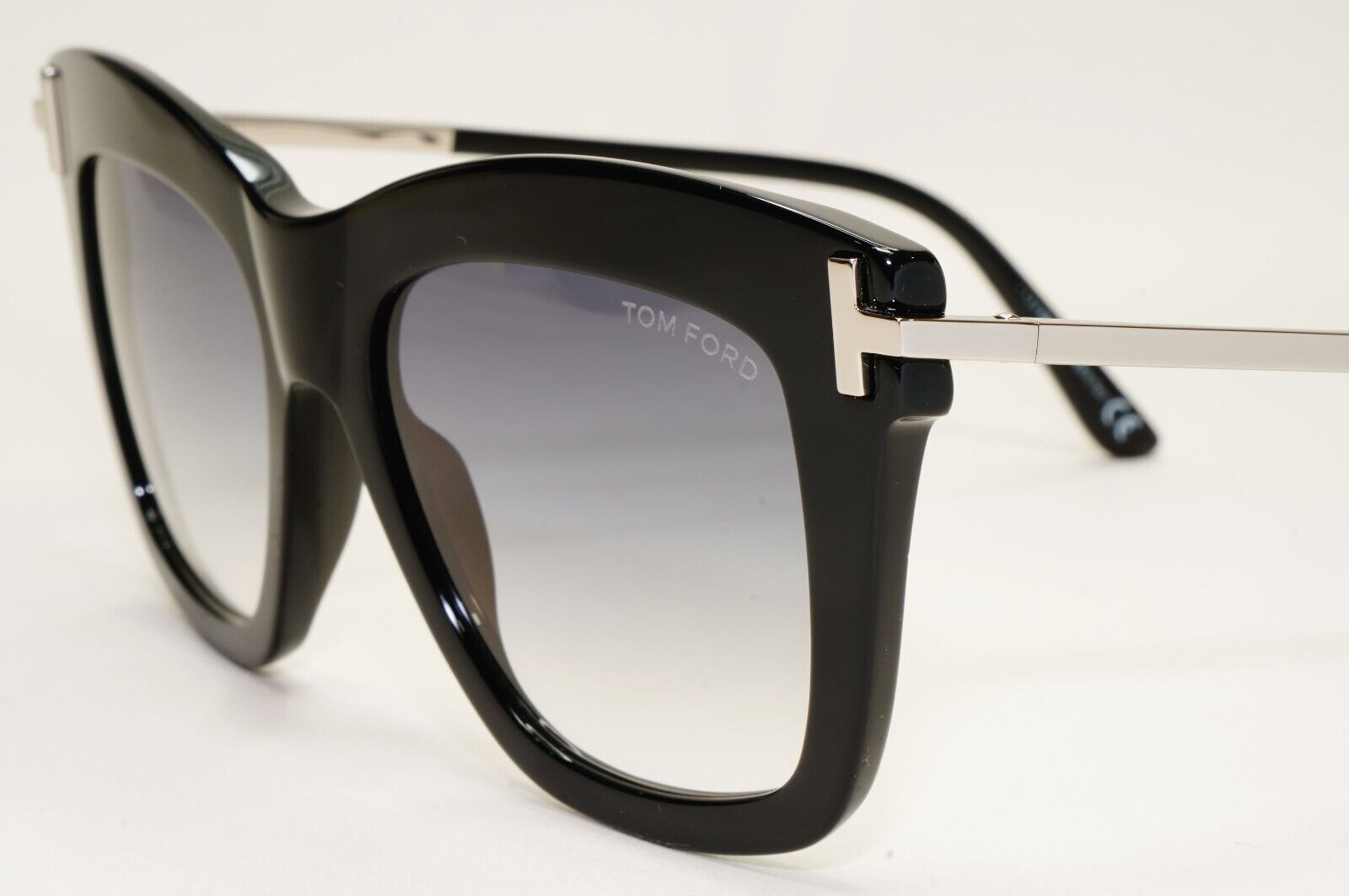 Tom Ford Sunglasses Dasha Black Silver Grey Gradient FT0822 TF 822 01B