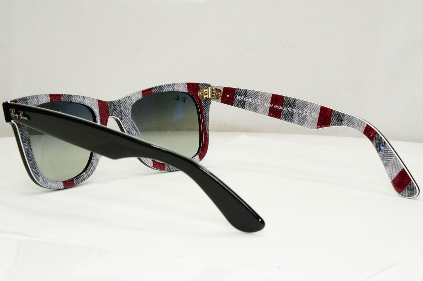 Ray-Ban Wayfarer Sunglasses Prints Chevron Black Grey Gradient  RB 2140 1318/3A