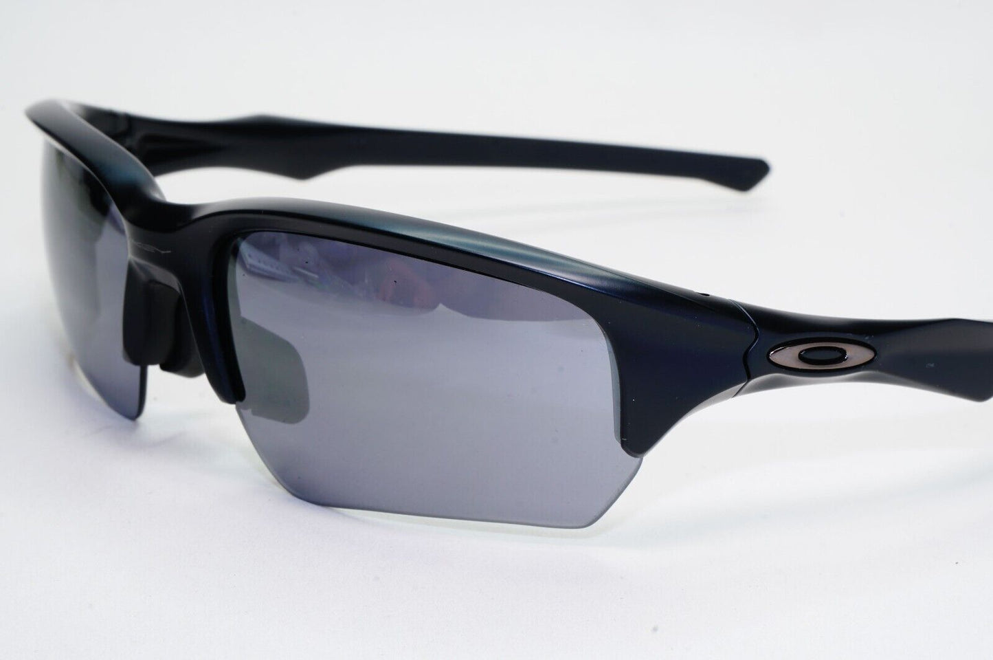 Oakley Sunglasses OO 9372 Black Matte Iridium Grey Mirror Flak Beta (A) 02 65mm