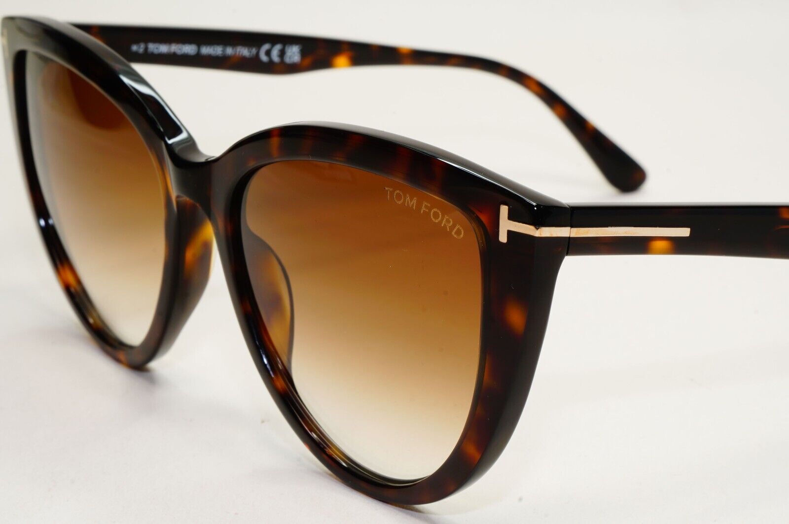 Tom Ford Sunglasses Isabella-02 Brown Tortoiseshell Cat Eye FT0915 TF 915 52F