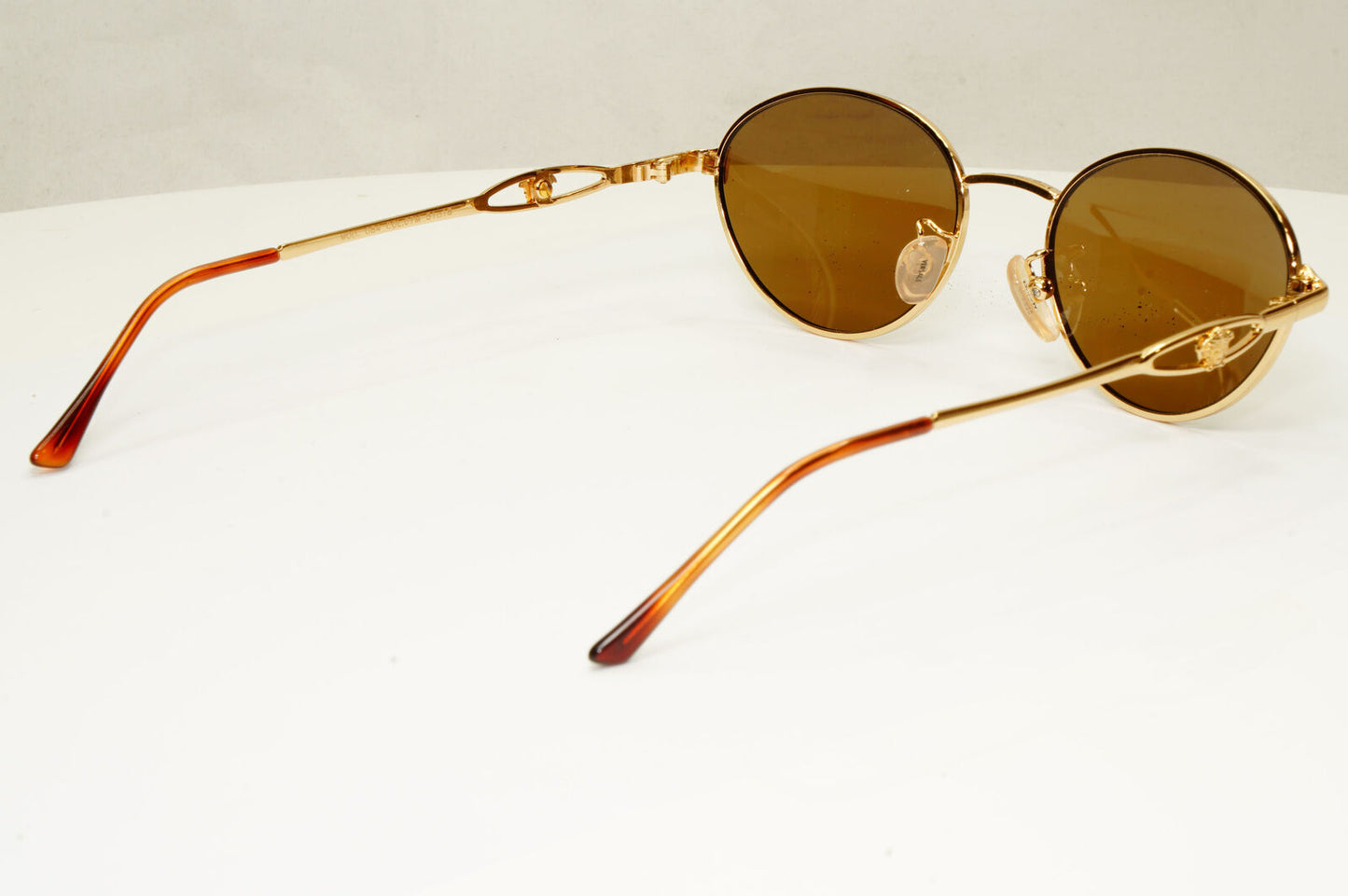 Gianni Versace 1995 Vintage Gold Medusa Brown Metal Sunglasses MOD G84 COL 07M