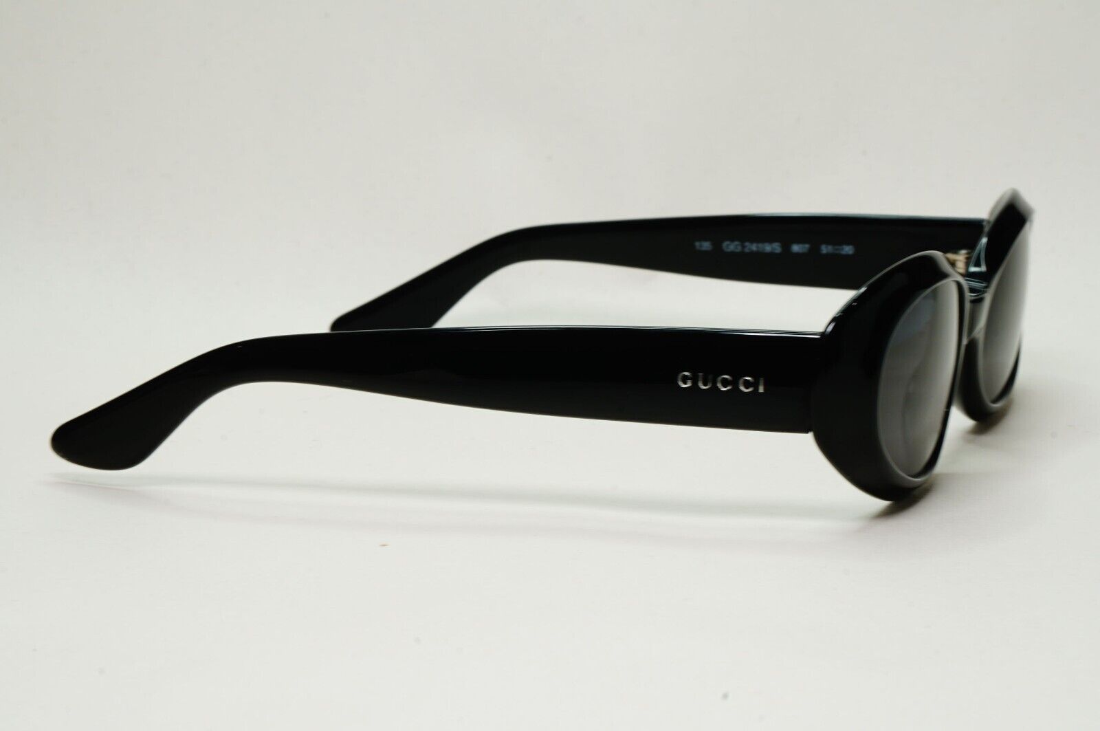 Gucci Sunglasses 1997 Vintage Black Oval Retro GG 2419/S 807 51mm 171024