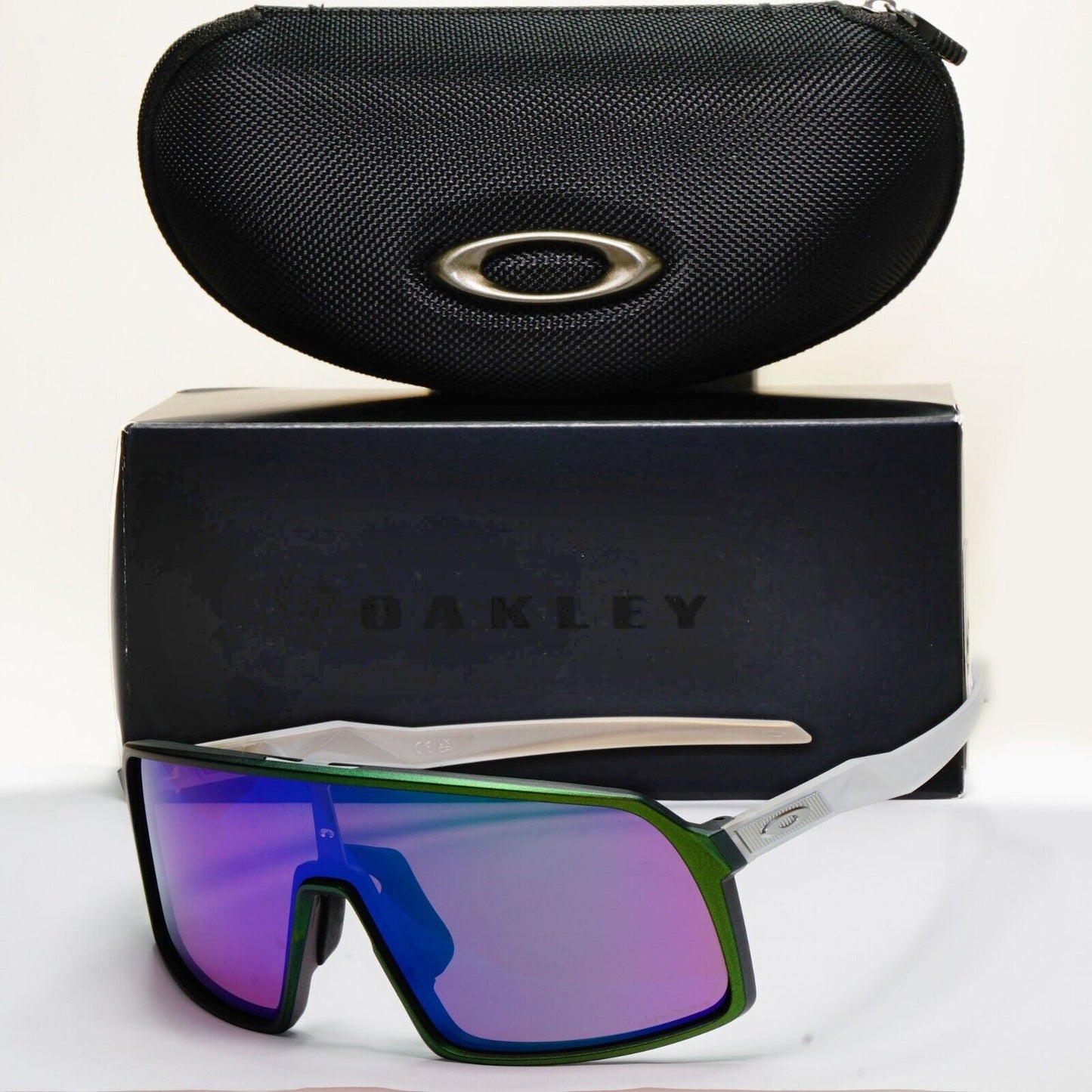 Oakley Sunglasses Sutro A Silver Green Colorshift Prizm Road Jade OO 9406A 06