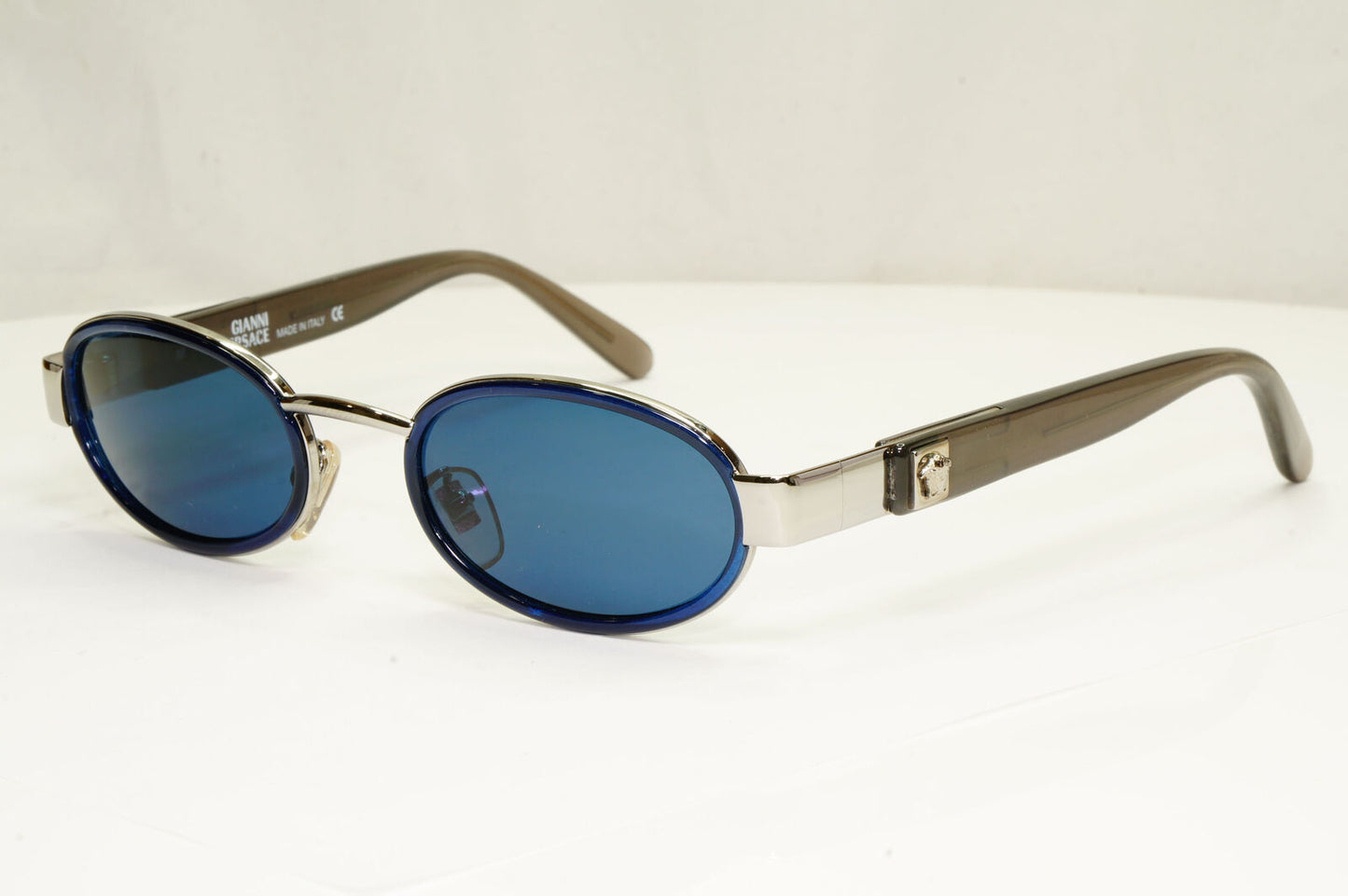 Gianni Versace 1996 Vintage Oval Blue Silver Medusa Sunglasses MOD X28 COL A35