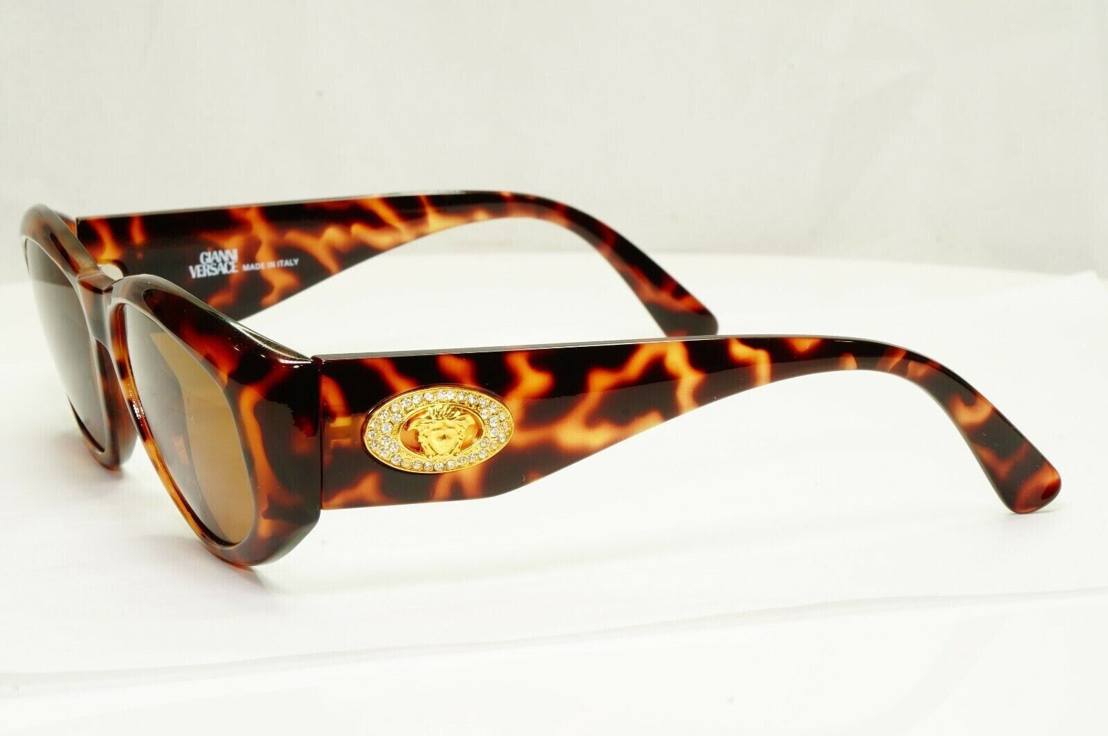 Gianni Versace 1996 Vintage Gold Medusa Biggie Sunglasses MOD 4V4/H COL 869