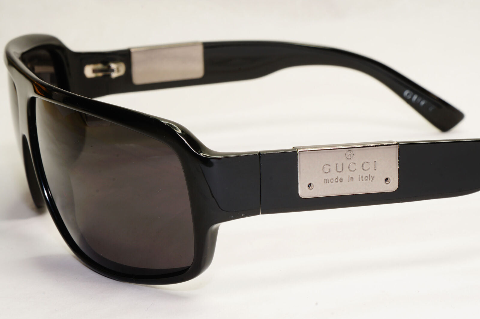 Gucci Sunglasses 2001 Vintage Black Square Silver Wrap GG 1561/S 807Y1 060324