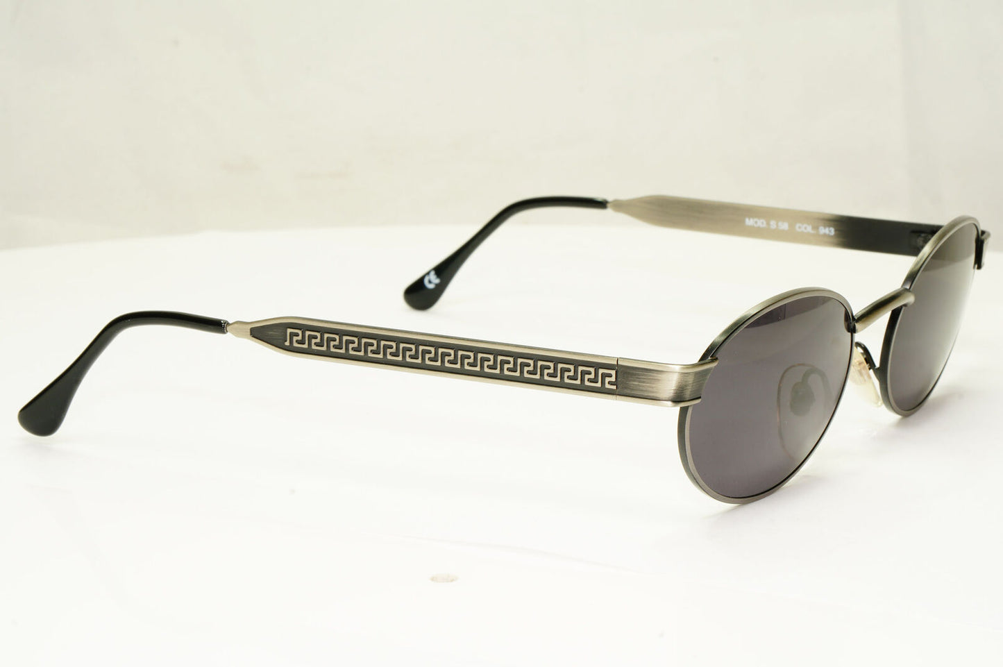 Gianni Versace 1996 Vintage Silver Black Oval Metal Sunglasses MOD S58 COL 943