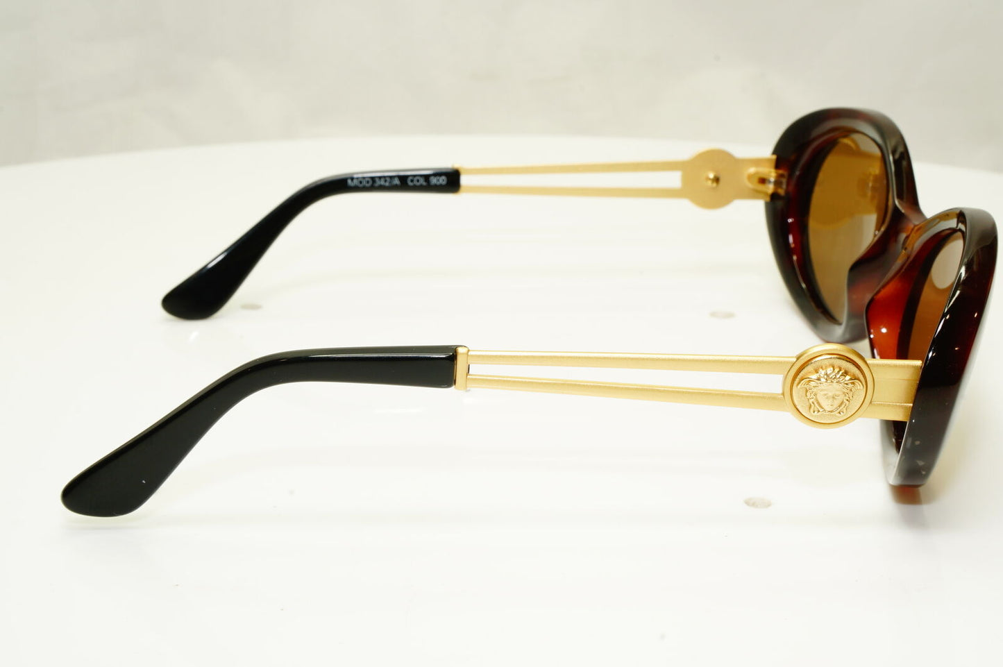 Gianni Versace 1996 Womens Vintage Gold Medusa Sunglasses MOD 342/A COL 900