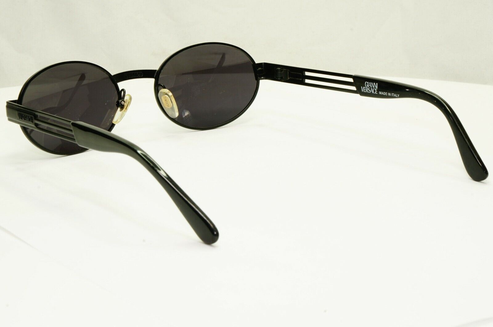 Gianni Versace 1996 Vintage Unisex Black Oval Metal Sunglasses MOD S15 COL 028